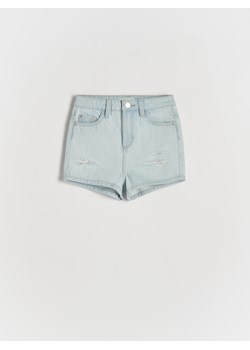 Reserved - Jeansowe szorty z przetarciami - niebieski ze sklepu Reserved w kategorii Spodenki dziewczęce - zdjęcie 172001595