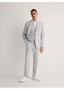 Reserved - Spodnie garniturowe z domieszką lnu - jasnoszary ze sklepu Reserved w kategorii Spodnie męskie - zdjęcie 172003428