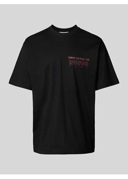 T-shirt z nadrukiem z napisem model ‘UNIVERSAL BODY TALK’ ze sklepu Peek&Cloppenburg  w kategorii T-shirty męskie - zdjęcie 172005707