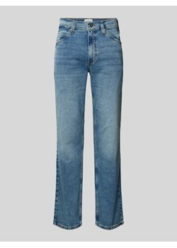 Jeansy o kroju straight fit z naszywką z logo model ‘TRAMPER’ ze sklepu Peek&Cloppenburg  w kategorii Jeansy męskie - zdjęcie 172005936