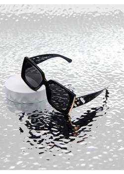 Sinsay - Okulary przeciwsłoneczne - czarny ze sklepu Sinsay w kategorii Okulary przeciwsłoneczne damskie - zdjęcie 172008016