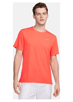 Męska koszulka z krótkim rękawem do biegania Dri-FIT Nike Miler - Czerwony ze sklepu Nike poland w kategorii T-shirty męskie - zdjęcie 172023775