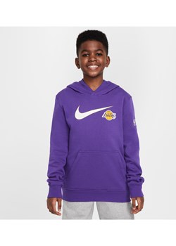 Bluza z kapturem dla dużych dzieci (chłopców) Nike NBA Los Angeles Lakers Club Fleece Essential - Fiolet ze sklepu Nike poland w kategorii Bluzy chłopięce - zdjęcie 172023807