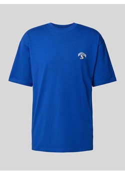 T-shirt z wyhaftowanym motywem i okrągłym dekoltem ze sklepu Peek&Cloppenburg  w kategorii T-shirty męskie - zdjęcie 172024756
