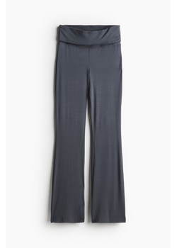 H & M - Rozszerzane spodnie dżersejowe - Szary ze sklepu H&M w kategorii Spodnie damskie - zdjęcie 172025216