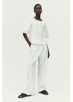 H & M - Bluzka z bufiastym rękawem - Biały ze sklepu H&M w kategorii Bluzki damskie - zdjęcie 172025236
