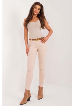 Beżowe spodnie jeansowe typu rurki ze sklepu 5.10.15 w kategorii Spodnie damskie - zdjęcie 172027735