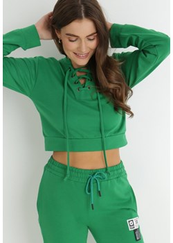 Zielona Bluza Crop Top z Wiązaniem Kassima ze sklepu Born2be Odzież w kategorii Bluzy damskie - zdjęcie 172031027