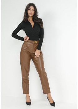 Brązowe Spodnie z Imitacji Skóry z Paskiem Lono ze sklepu Born2be Odzież w kategorii Spodnie damskie - zdjęcie 172031246