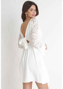 Biała Sukienka z Koronkowymi Rękawami i Gumką z Wiązaniem w Talii Vubatia ze sklepu Born2be Odzież w kategorii Sukienki - zdjęcie 172031795