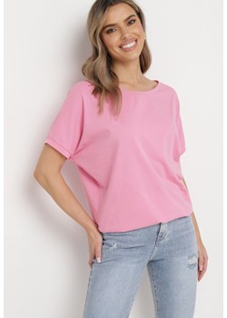 Jasnoróżowy T-shirt Oversize z Okrągłym Dekoltem Forsitia ze sklepu Born2be Odzież w kategorii Bluzki damskie - zdjęcie 172033079
