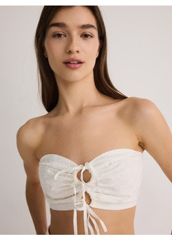 Reserved - Haftowany top z wiązaniem - biały ze sklepu Reserved w kategorii Bluzki damskie - zdjęcie 172034458