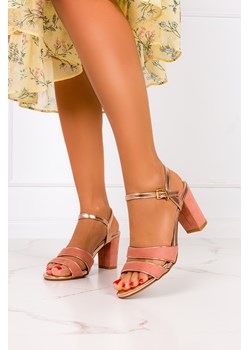 Różowe sandały na słupku ze skórzaną wkładką Casu ER21X16/P ze sklepu Casu w kategorii Sandały damskie - zdjęcie 172045198