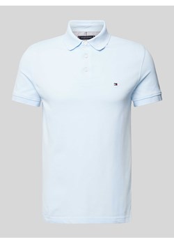Koszulka polo o kroju slim fit z wyhaftowanym logo ze sklepu Peek&Cloppenburg  w kategorii T-shirty męskie - zdjęcie 172048186