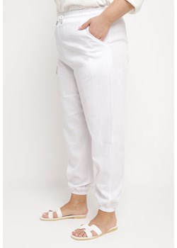 Białe Bawełniane Spodnie Dresowe Joggery ze Sznurkiem w Pasie i Ściągaczami Moalina ze sklepu Born2be Odzież w kategorii Spodnie damskie - zdjęcie 172056268
