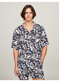 Koszula plażowa męska w kwiaty Tommy Hilfiger UM0UM03227 ze sklepu piubiu_pl w kategorii Koszule męskie - zdjęcie 172063577