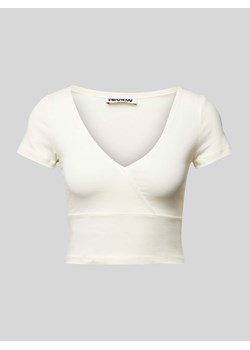T-shirt krótki z dekoltem w serek ze sklepu Peek&Cloppenburg  w kategorii Bluzki damskie - zdjęcie 172083968