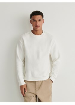 Reserved - Bluza ze strukturalnej dzianiny - złamana biel ze sklepu Reserved w kategorii Bluzy męskie - zdjęcie 172086069