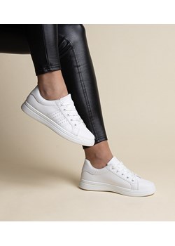 Białe sneakersy eko skóra Cathleen ze sklepu gemre w kategorii Trampki damskie - zdjęcie 172107275