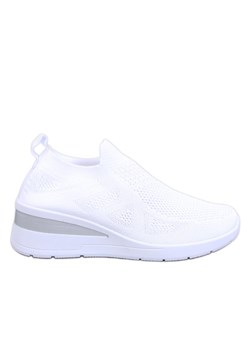 Sneakersy na koturnie skarpetkowe Bayol White białe ze sklepu ButyModne.pl w kategorii Buty sportowe damskie - zdjęcie 172108027