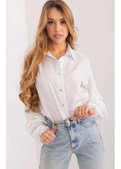 Biała koszula z falbankami na rękawach LK-KS-509490.27, Kolor biały, Rozmiar S/M, Lakerta ze sklepu Primodo w kategorii Koszule damskie - zdjęcie 172109059