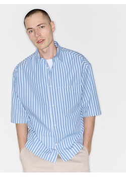 Reserved - Koszula boxy fit z krótkim rękawem - jasnoniebieski ze sklepu Reserved w kategorii Koszule męskie - zdjęcie 172113939