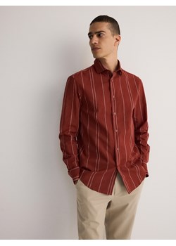 Reserved - Koszula regular fit z domieszką lnu - intenstywna czerwień ze sklepu Reserved w kategorii Koszule męskie - zdjęcie 172114099