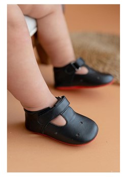 First Step Skórzane buty w kolorze czarnym do raczkowania ze sklepu Limango Polska w kategorii Buciki niemowlęce - zdjęcie 172119466
