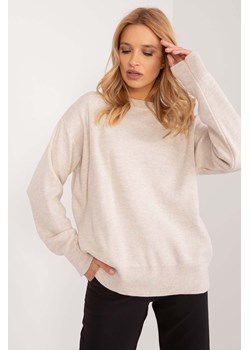 Sweter klasyczny o kroju oversize jasnobeżowy ze sklepu 5.10.15 w kategorii Swetry damskie - zdjęcie 172122999