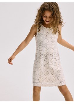 Reserved - Ażurowa sukienka - kremowy ze sklepu Reserved w kategorii Sukienki dziewczęce - zdjęcie 172135215