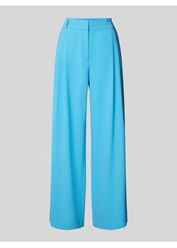 Spodnie materiałowe z szeroką nogawką i zakładkami w pasie ze sklepu Peek&Cloppenburg  w kategorii Spodnie damskie - zdjęcie 172136827
