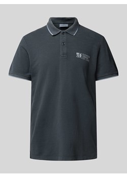 Koszulka polo o kroju regular fit z nadrukiem z logo ze sklepu Peek&Cloppenburg  w kategorii T-shirty męskie - zdjęcie 172137077