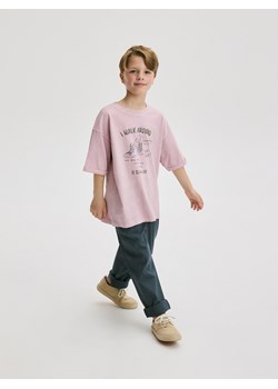 Reserved - T-shirt oversize z nadrukiem - fioletowy ze sklepu Reserved w kategorii T-shirty chłopięce - zdjęcie 172140795