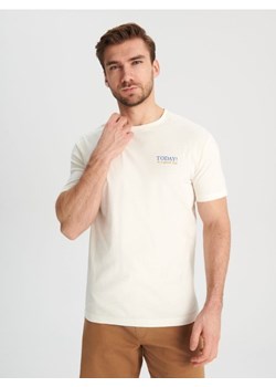 Sinsay - Koszulka z nadrukiem - kremowy ze sklepu Sinsay w kategorii T-shirty męskie - zdjęcie 172141959