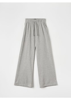 Sinsay - Spodnie dresowe - szary ze sklepu Sinsay w kategorii Spodnie damskie - zdjęcie 172142017