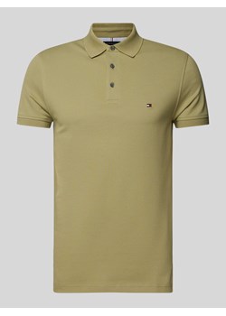 Koszulka polo o kroju slim fit z wyhaftowanym logo ze sklepu Peek&Cloppenburg  w kategorii T-shirty męskie - zdjęcie 172154766