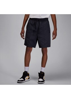 Męskie spodenki z tkaniny Jordan Essentials - Czerń ze sklepu Nike poland w kategorii Spodenki męskie - zdjęcie 172155566
