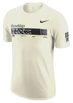 T-shirt męski Nike NBA Brooklyn Nets Essential - Biel ze sklepu Nike poland w kategorii T-shirty męskie - zdjęcie 172155577