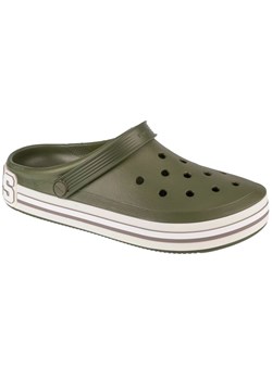 Klapki Crocs Off Court Logo Clog 209651-309 zielone ze sklepu ButyModne.pl w kategorii Klapki męskie - zdjęcie 172156565