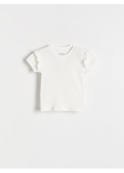 Reserved - Prążkowana bluzka z falbanami - złamana biel ze sklepu Reserved w kategorii Bluzki dziewczęce - zdjęcie 172161407