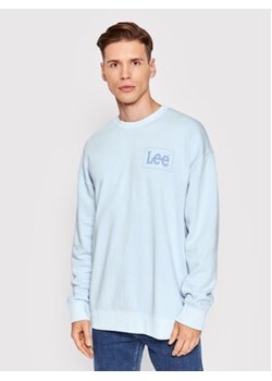Lee Bluza Logo L85KQVUW 112145623 Błękitny Loose Fit ze sklepu MODIVO w kategorii Bluzy męskie - zdjęcie 172165966
