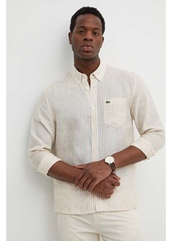 Lacoste koszula lniana kolor beżowy regular z kołnierzykiem button-down ze sklepu ANSWEAR.com w kategorii Koszule męskie - zdjęcie 172170426
