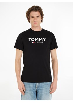 TOMMY JEANS Koszulka w kolorze czarnym ze sklepu Limango Polska w kategorii T-shirty męskie - zdjęcie 172171827