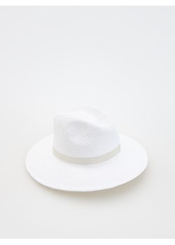 Reserved - Pleciony kapelusz panama - złamana biel ze sklepu Reserved w kategorii Kapelusze damskie - zdjęcie 172176239