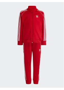 adidas Dres Adicolor SST Tracksuit IC9178 Czerwony Regular Fit ze sklepu MODIVO w kategorii Dresy chłopięce - zdjęcie 172178398