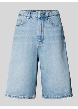 Szorty jeansowe o kroju baggy fit z 5 kieszeniami ze sklepu Peek&Cloppenburg  w kategorii Szorty - zdjęcie 172183316