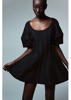 H & M - Rozszerzana sukienka z baloniastym rękawem - Czarny ze sklepu H&M w kategorii Sukienki - zdjęcie 172183536