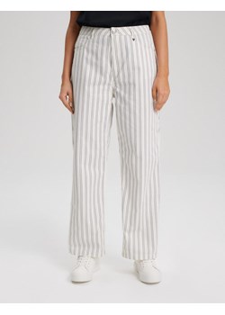 Spodnie STEPA Off White 34 ze sklepu Diverse w kategorii Spodnie damskie - zdjęcie 172184437