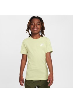 T-shirt dla dużych dzieci Nike Sportswear - Zieleń ze sklepu Nike poland w kategorii T-shirty chłopięce - zdjęcie 172184637