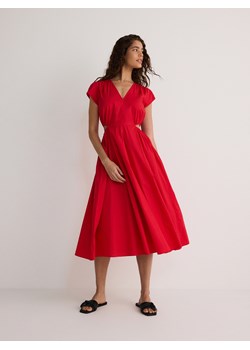 Reserved - Sukienka midi z wycięciami - czerwony ze sklepu Reserved w kategorii Sukienki - zdjęcie 172190085